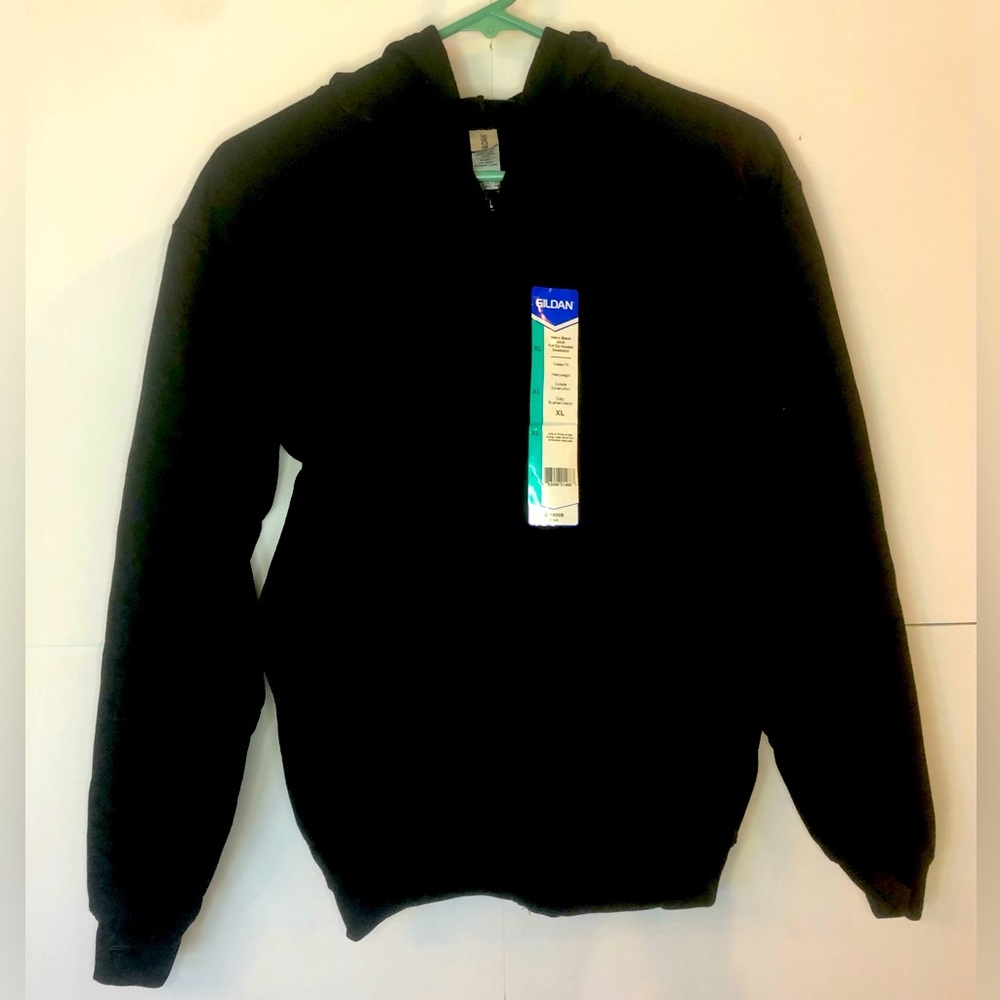 Gildan zip front sweatshirt size Youth XL BNWT Black